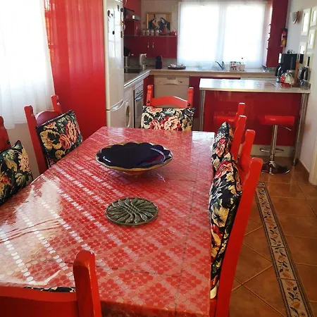 Holiday home Dulce Maikel *